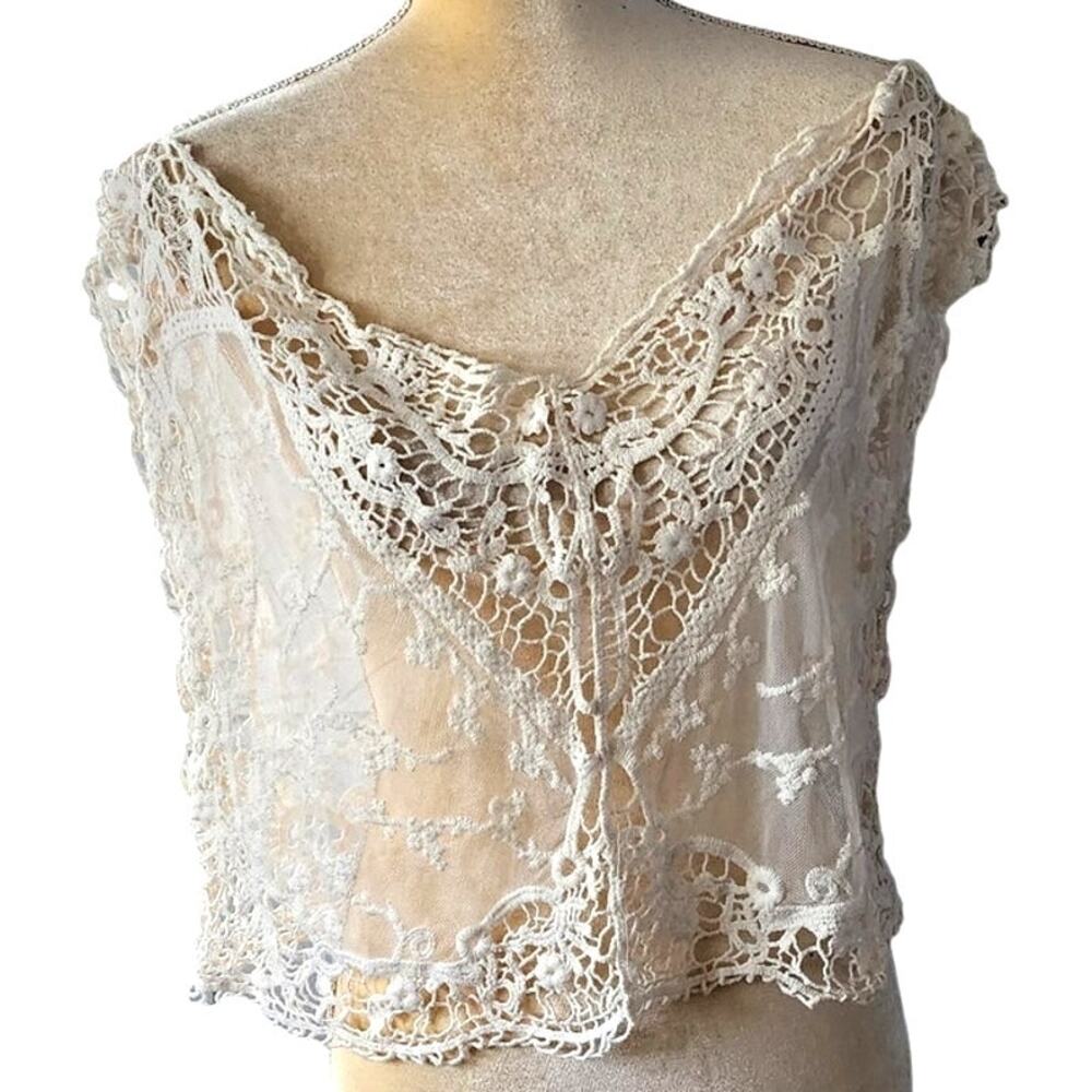 Malloy Crochet Lace Cream V-Neck Fairycore Bohemian Cover Up Shirt Size Small